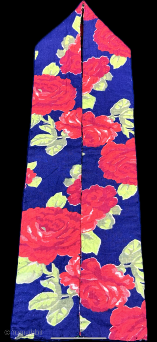 Uzbekistan Lakai silk embroidered belt. Fine silk cross stitched embroidery with saturated natural colors. Lined with printed Russian cotton backing. Fairly in good condition. (38.5'' x 2.5'') - (''98 cm x 6.5 ...