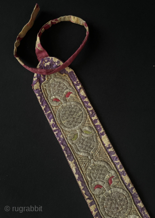 Antique Bukhara Ceremonial Silk and Metallic Embroidered Headband. Circa - 1900s. Backing is also Russian block print cotton fabric. Size - ''41.5 cm x 6.3 cm'' turkmansilver@gmail.com      