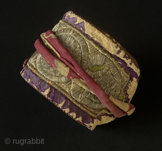 Antique Bukhara Ceremonial Silk and Metallic Embroidered Headband. Circa - 1900s. Backing is also Russian block print cotton fabric. Size - ''41.5 cm x 6.3 cm'' turkmansilver@gmail.com      