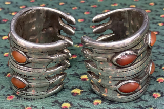 Turkmen - Ersary antique silver bracelets. Circa - 1900 or earlier. It has great patina from use and survived in respectful dowries to the present days. Fairly in good condition. Collectible bracelets. ...