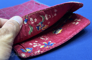 Antique Turkmen - Chodor fine silk cross stitched embroidered mini bag. Used and kept in very good condition because it has very good patina. Circa - 1920s Size - ''23 cm x  ...