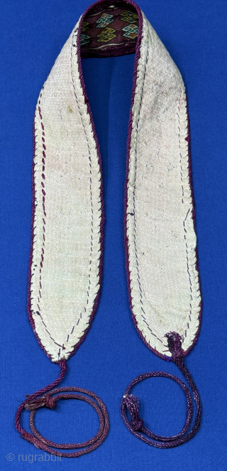 Antique Uzbekistan fine silk embroidered headband. Fine silk embroidery with saturated natural colors from vegetable dyes. Fairly in good condition. Size - 23.5'' x 2'' - ''60 cm x 5 cm'' turkmansilver@gmail.com. 