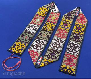 Uzbekistan Lakai silk cross stitch embroidered long band. It has Russian printed cotton backing. It is in good condition. Size - ''205 cm x 8 cm'' turkmansilver@gmail.com.      
