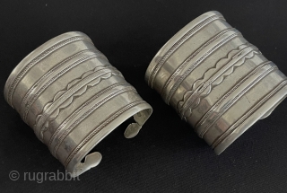 Antique Pair of Turkmen Tribal Silver Cuff Bracelets Arm Band Circa - 1900 Great Condition ! Size - ''6.8 cm x 6.5 cm'' - İnnir Circumference : 15.5 cm - Weight :  ...