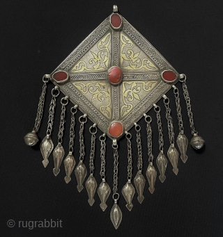 Central-Asian Antique Turkmen Tribal Silver Necklace - Gonchuk Fine Hand Carved Gilded with Old Carnelian Circa - 1900s Size - ''15.5 cm x 15.5 cm'' - Lenght : 25 cm - Tassels  ...