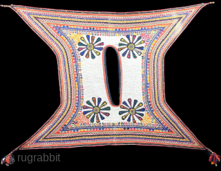 İndia block printed and quilted ceremonial YAK or Camel saddle cover. Size : 71'' x 51'' - 180 cm x 130 cm'' turkmansilver@gmail.com.          