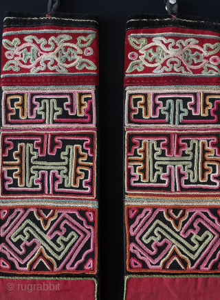 Antique pair of Chinese silk embroidered hanging decorations with coral and tassels. The old hand embroidery demonstrating extremely fine craftsmanship.The colors used have been blended superbly and brilliantly demonstrate and illustrate traditional  ...