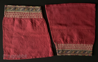 Antique Turkmen - Tekke Tribe fine silk embroidered robe cuffs. Circa - 1920s İt is in great condition. Size - Height : ''24 cm x Upper part : 16 cm x Lower  ...
