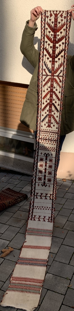 Old Saryk tentband frag. Probably out of the collection of British army Col. stationed in Quetta in years around 1911. 295 cm x 30 cm        