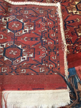 Mid 19 c Tekke 6 Gul torba with rare curled leaf border and double horned animal heads.
Great condition size 101 x 43 cm.  colour is like on the details all natural  ...