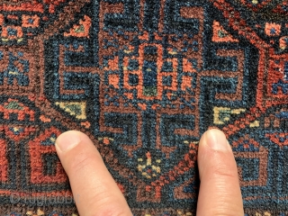 Very fine and unusual Baluch bag face ca 1880.  Great shiny velvety wool few spots of tip faded red  ( see last pics with my fingers ) sides slightly reduced  ...