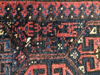 Fine antique Baluch bag face with unusual design ca 1880
All wool size 82 x 80 cm side cords replaced just washed colours all seem natural 
Nice collectible piece     