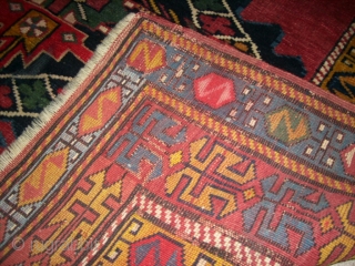 Caucasian carpet from 19th. century
Size: 180 x 140
Good estate and synthetic colour
Price:4500 euro
                    