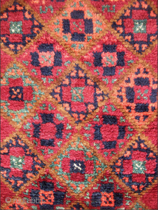 Very Unusual Baluch Balisht full Bag with beautiful kilim back- i believe this piece is similar in design and coloration to a piece (#8) found in an article by Tom Cole's icoc  ...