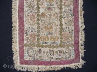  SOLD OTTOMAN PRAYER CLOTH : 18th Century : 3ft x 2ft

Ethereal and decorative hanging made of various sections of 18th century  
Ottoman embroidery.        