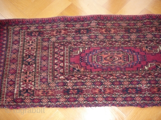 Antique Tekke Torba

Circa 1900

size : 120 cm x 37 cm                       