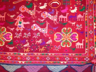 a 19th century banjara textile from india, with lots of figures and with one pillow cower.colors & condition are very good which is very rare to find in this kind of textiles....!
size  ...