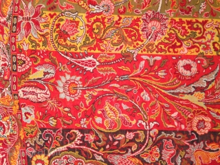 Antique 1850th century French paisley square shawl.
Extremely high quality in French paisley Shawls.
Hundreds of colours & flowers you can see in this paisley shawl.
Allover it's  Collection masterpiece.

Condition is mint as like  ...