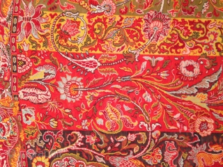 Antique 1850th century French paisley square shawl.
Extremely high quality in French paisley Shawls.
Hundreds of colours & flowers you can see in this paisley shawl.
Allover it's  Collection masterpiece.

Condition is mint as like  ...