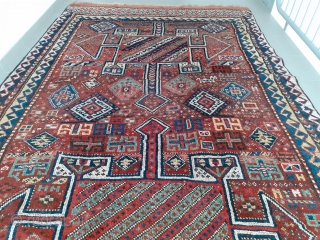 Room size Quchan 280 x 167 cm with nice tribal design.                      