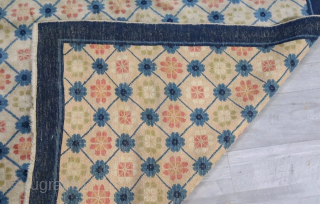 Nice all over design Peking rug size 4'2" x 7'2".