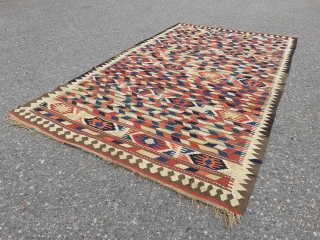 Beautiful Shahsavan Kelim 290 x 164 cm in good condition and with natural dyes.                   