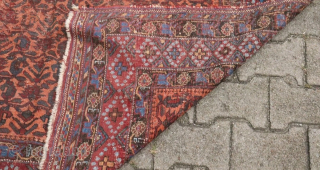 Afshar size 5'2" x 6'7".