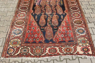 Unique 19th century Malayer with beautiful design. 366 x 158 cm / 12'2" x 5'3".                  