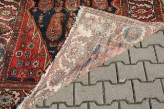 Unique 19th century Malayer with beautiful design. 366 x 158 cm / 12'2" x 5'3".                  