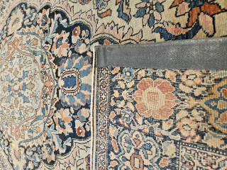 A most exquisite Saruk Farahan size 6'6" x 4'2" (194 x 124 cm).                    