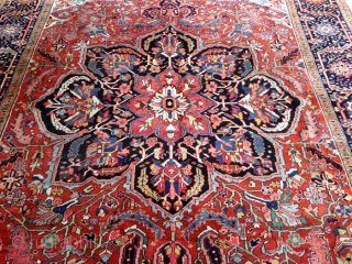 beautiful Heriz carpet Age: approx 1920 size. 350 x 265 cm                      