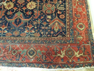 Beutiful Antique Heriz rug late 19th century size 360x260                        