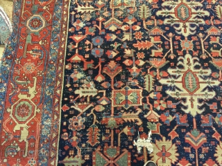 Beutiful Antique Heriz rug late 19th century size 360x260                        