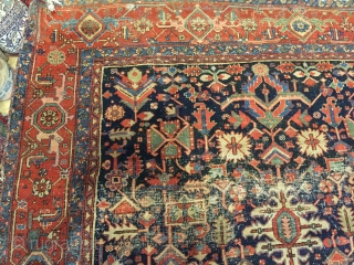 Beutiful Antique Heriz rug late 19th century size 360x260                        