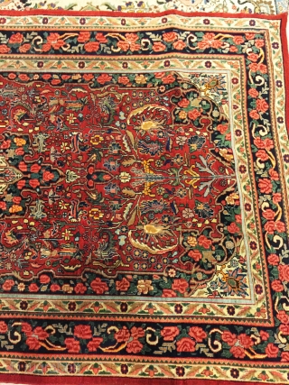 Beautiful bijar gol farang antique size 270x160                          