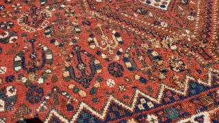 93 - S.W. Persian - 180 x 210 cm - 5' 11" x 6' 11"
Some moth damage during storage.

Please share any information you may have on the rug origin, age, region or  ...