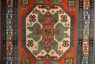 Early 20th cen. Caucasian Lori Pambak kazak Rug size 5’2” x 7’8″ 156x232cm                    