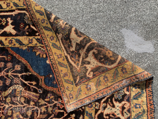 Antique Carpet 
Size:144x187 cm                             