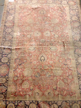 Kumkapi 180x126 cm (5ft9in x 4ft1in) early 19th. Condition: Fair. Original selvedges and ends. 3 holes (tears). Silk warp, silk weft, silk pile. Worldwide Free Shipping.
       