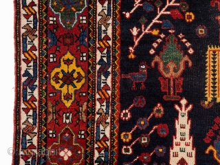 109 | Bakhtiari Runner, Persia, Signed and Dated 1319 H. (1901 A. D.)

https://auctionata.com/intl/s/233/collectors-rugs-and-carpets-march-2015?noredir=1&utm_source=ps&utm_medium=dp&utm_campaign=rugrabbit_181                    