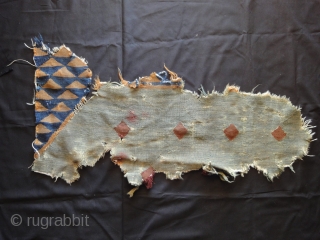 Three Sharkoy fragments. 18th century. In need of a good wash. Maximum length cm 60; min. cm 40. Great colours.             