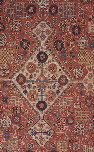 Qashqai rug . All original except for one or two tiny repairs. Good condition with low/medium pile all around. A great combination of soft and electric colors. Also a pleasing balance between  ...