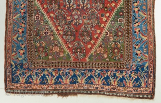 A gorgeous and rare Kahskuli Qashqai in near perfect condition. Late 19th century . Has a bit of artificial dye at the top. Not the finest type for a Kashkuli but very  ...