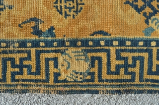 Chinese rug. All original. 

2'10" x 1'9".                          