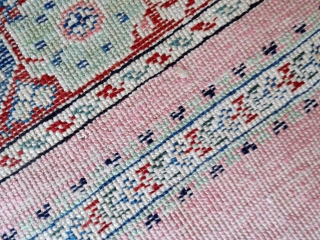 panderma  2.70 x 1 silk on silk.worn area                        