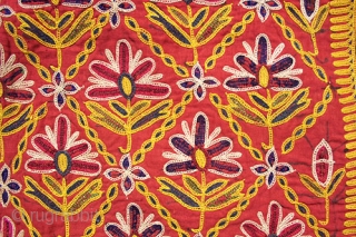 Beautiful Old Kutchi Embroidered square coverlet or pillow cover, 27 x 26 inches, from the Kutch region of India. Very good condition and is excellently rendered with stylized floral forms. Red handloomed  ...