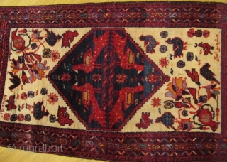 SOUTH WEST IRAN (Gashgai?)* fine old little rug with very outstanding lovely design* Collector rug

ca. 123cm x 70cm               