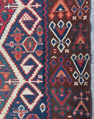 Kagizman Kilim  Size 137x364 cm i can't reach the messages from the site. Send it directly, please 21ben342125@gmail.com              