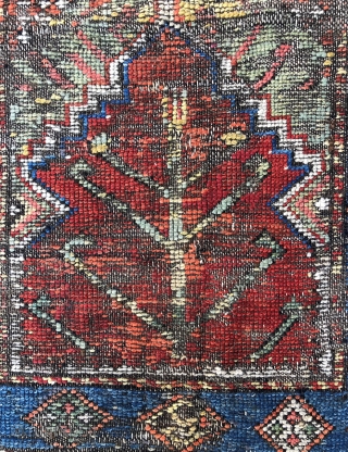Antique Konya Rug 
Size 112x145 cm                           