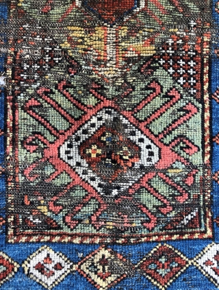 Antique Konya Rug 
Size 112x145 cm                           